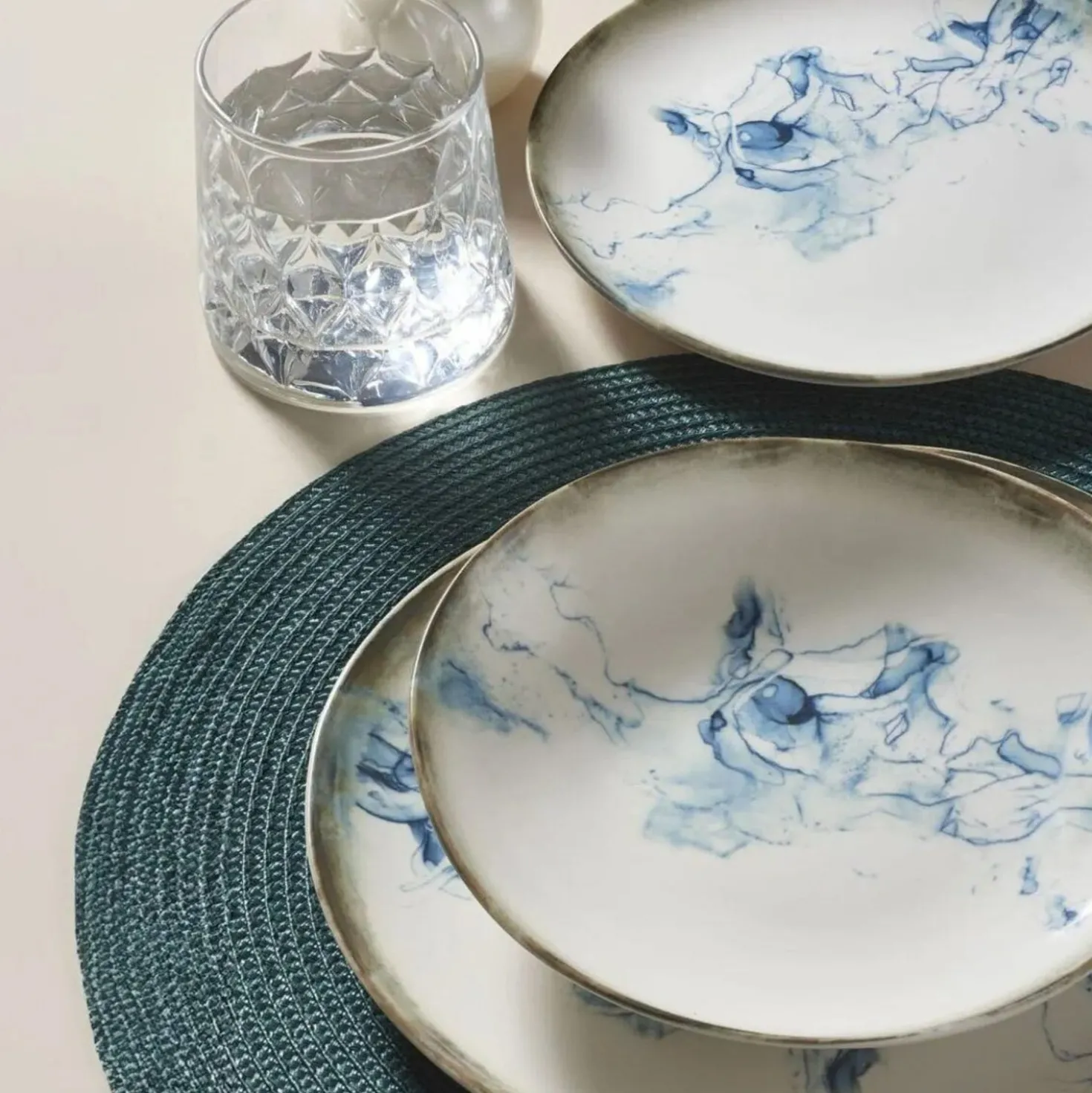 Servizio 24 piatti porcellana decoro azzurro